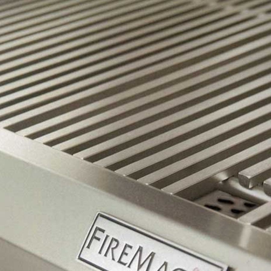 Fire Magic Aurora A790I 36-Inch Built-In Natural Gas Grill With Rotisserie And Analog Thermometer - A790I-8EAN