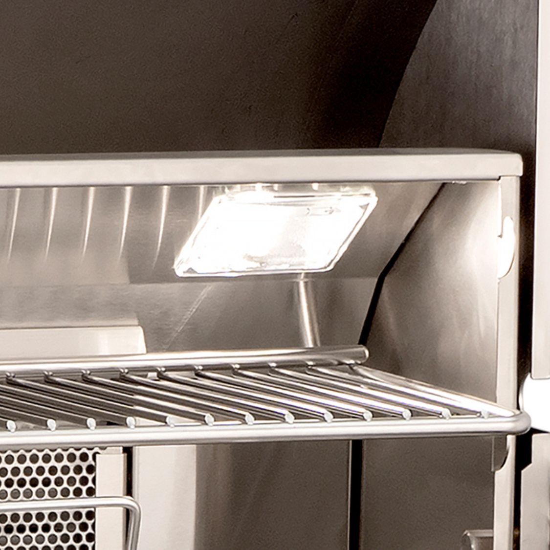 Fire Magic Aurora A540I 30-Inch Built-In Natural Gas Grill With Rotisserie And Analog Thermometer - A540I-8EAN