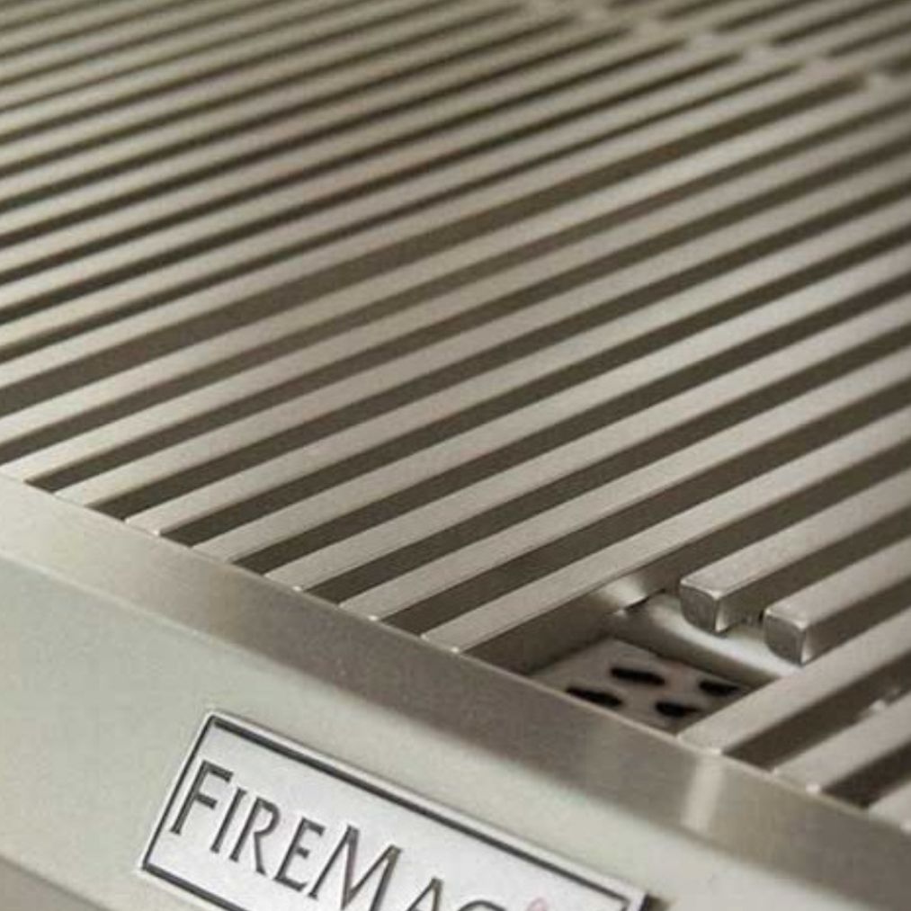 Fire Magic Aurora A660I 30-Inch Built-In Natural Gas Grill With Analog Thermometer - A660I-7EAN
